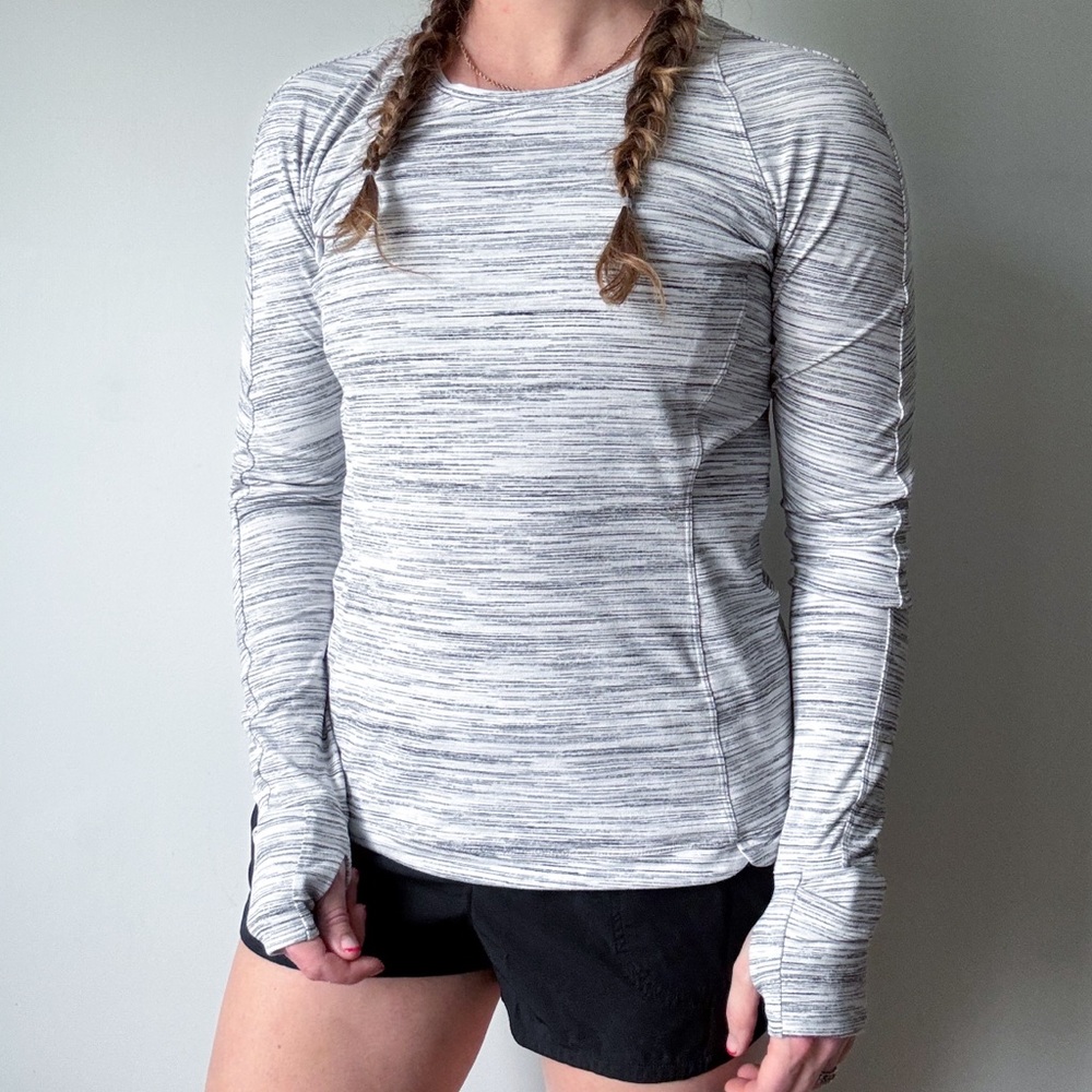 Women's Lululemon Gray Long Sleeve Top